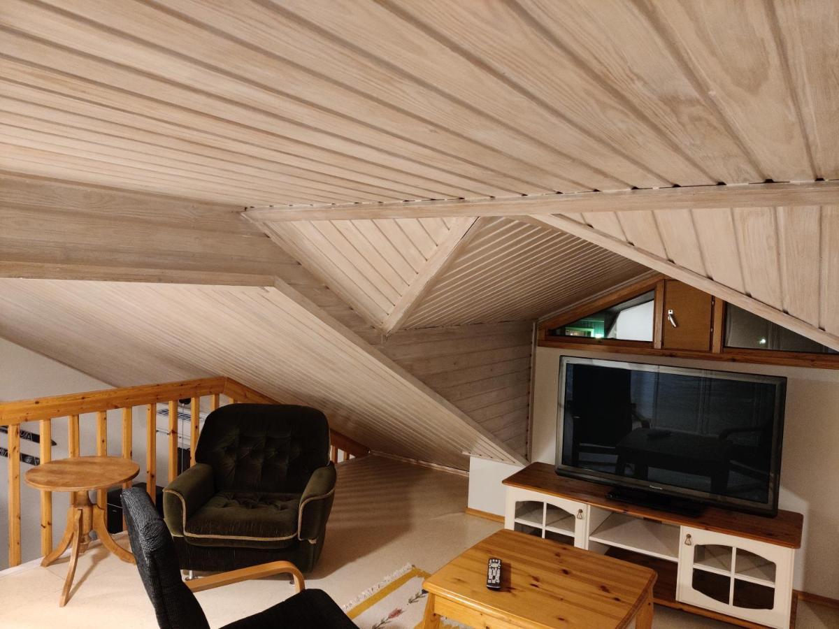 Villa Hutsula Yllas Ylläsjärvi Exteriör bild